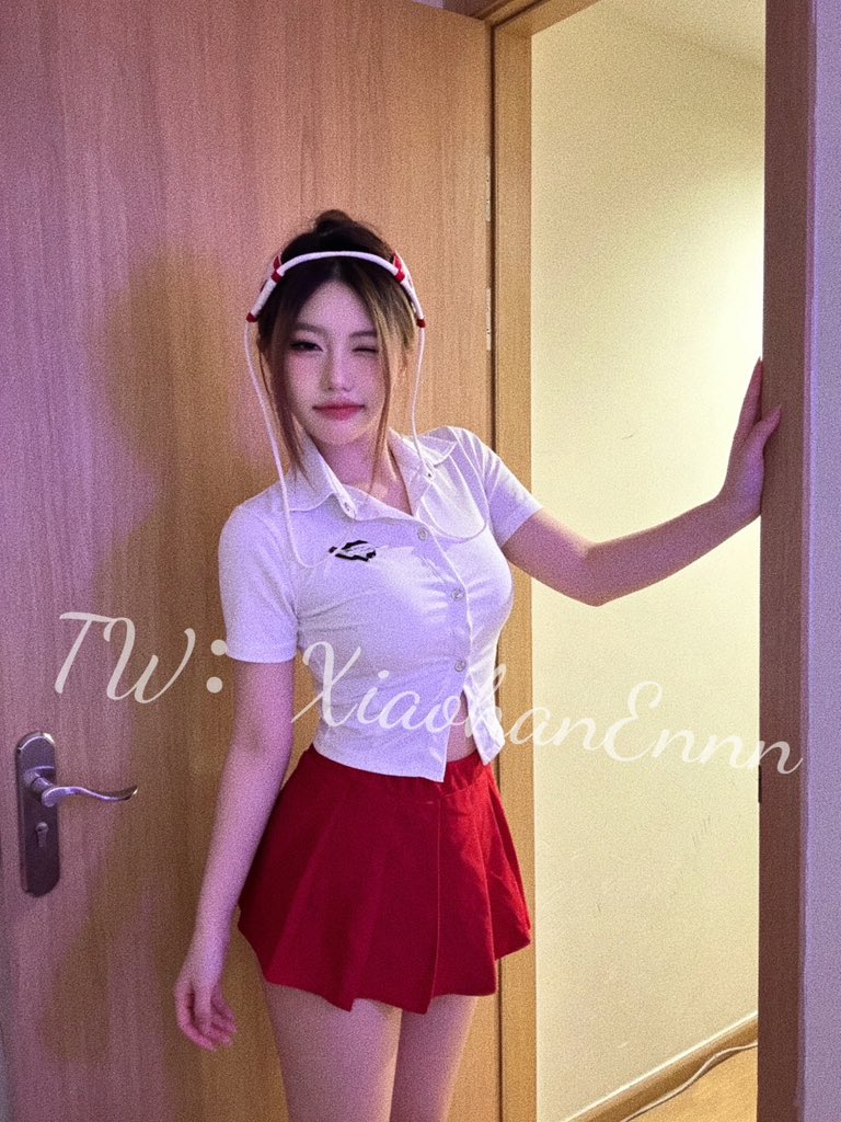 呆呆的我不好吗 为什么要找骚骚的 https://t.co/Lc2pH8515Z