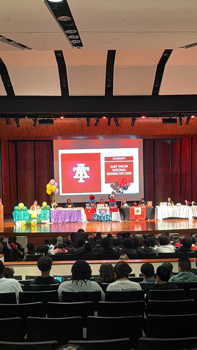 Alief Taylor Football tweet media