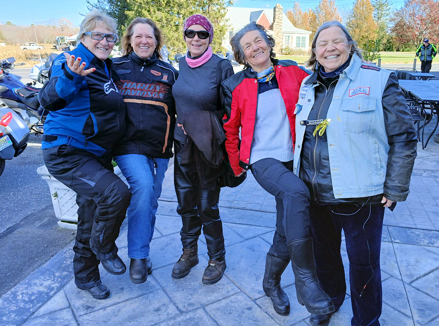 walterfkern's tweet photo. The Polar Bear Grand Tour motorcycle group completed its 2025-2026 winter riding season April 12, 2026. I began processing the 638 pictures and 95 videos to pick my "Best" pictures and videos for the season. My results were 99 best pictures and 41 best videos.  Visit our website at https://t.co/k7Ii4kIgD6 for all the pictures and videos that were chosen.