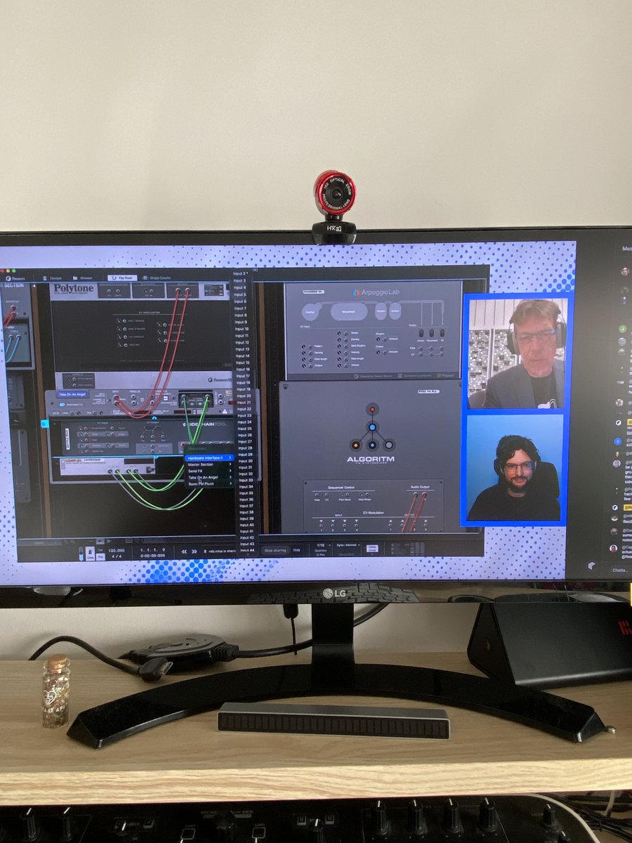 dllstudio's tweet photo. Reason 14 👀  
The new Rack Device + Track design workflow looks insanely clean.  
Faster creativity, smoother routing, better visual flow. 🎛️⚡️

Already imagining the possibilities for sound design and production workflows.
#ReasonStudios #Reason14 #MusicProduction #reasongang https://t.co/7PXejDzlR5
