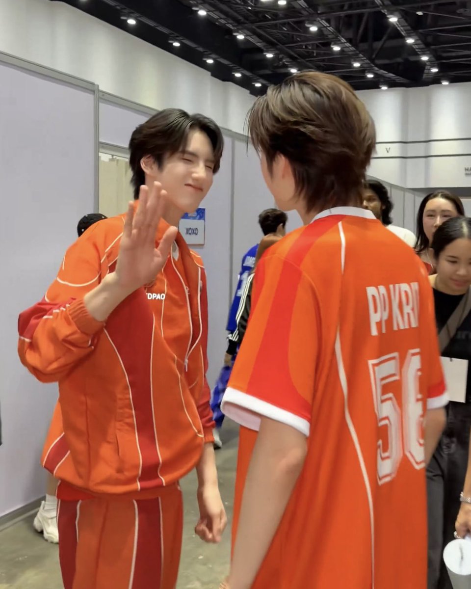 กลมกลึง 🍑 tweet media