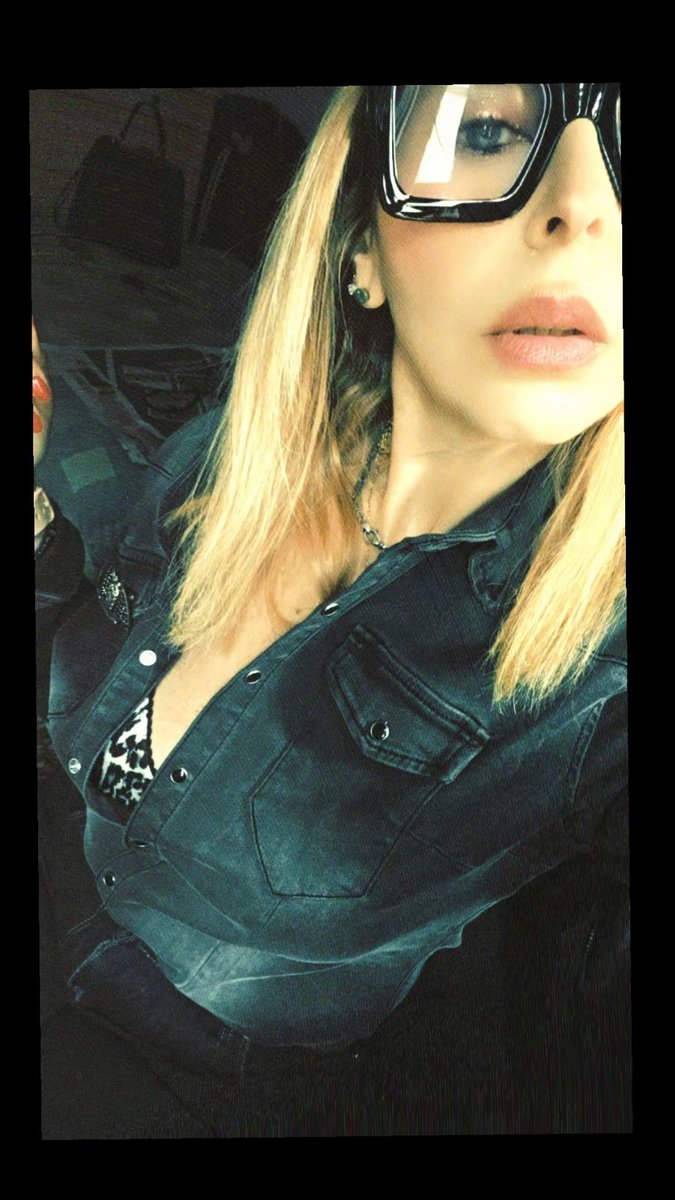 Miss Vivy 🐝 tweet media
