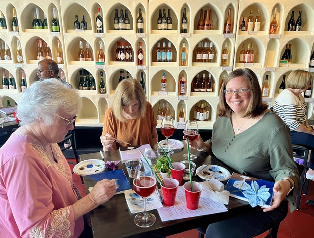 WineStylesSR's tweet photo. 🌸✨ Our Mother's Day Origami Paint n' Sip was a huge success! 🎨❤️ A big thank you to everyone who participated and made it such a memorable event. Stay tuned for more exciting events in the future! 🥳 #MothersDay #Origami #PaintNSip #ThankYou https://t.co/8bX9yIhnUW