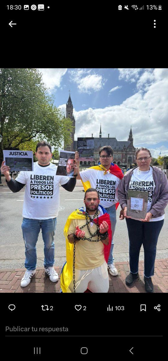 TanyaDelaVilla1's tweet photo. Hoy en el Palacio de la Paz en Países Bajos, venezolanos exigen justicia por los presos políticos, los torturados y asesinados por el régimen dictatorial en Venezuela. El mundo no puede seguir ignorando estos crímenes y violaciones de derechos humanos.¡Libertad para Venezuela! https://t.co/Lvi3UmQ2GX
