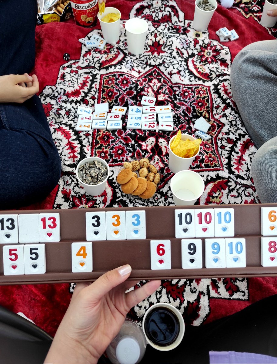 Gülşen tweet media