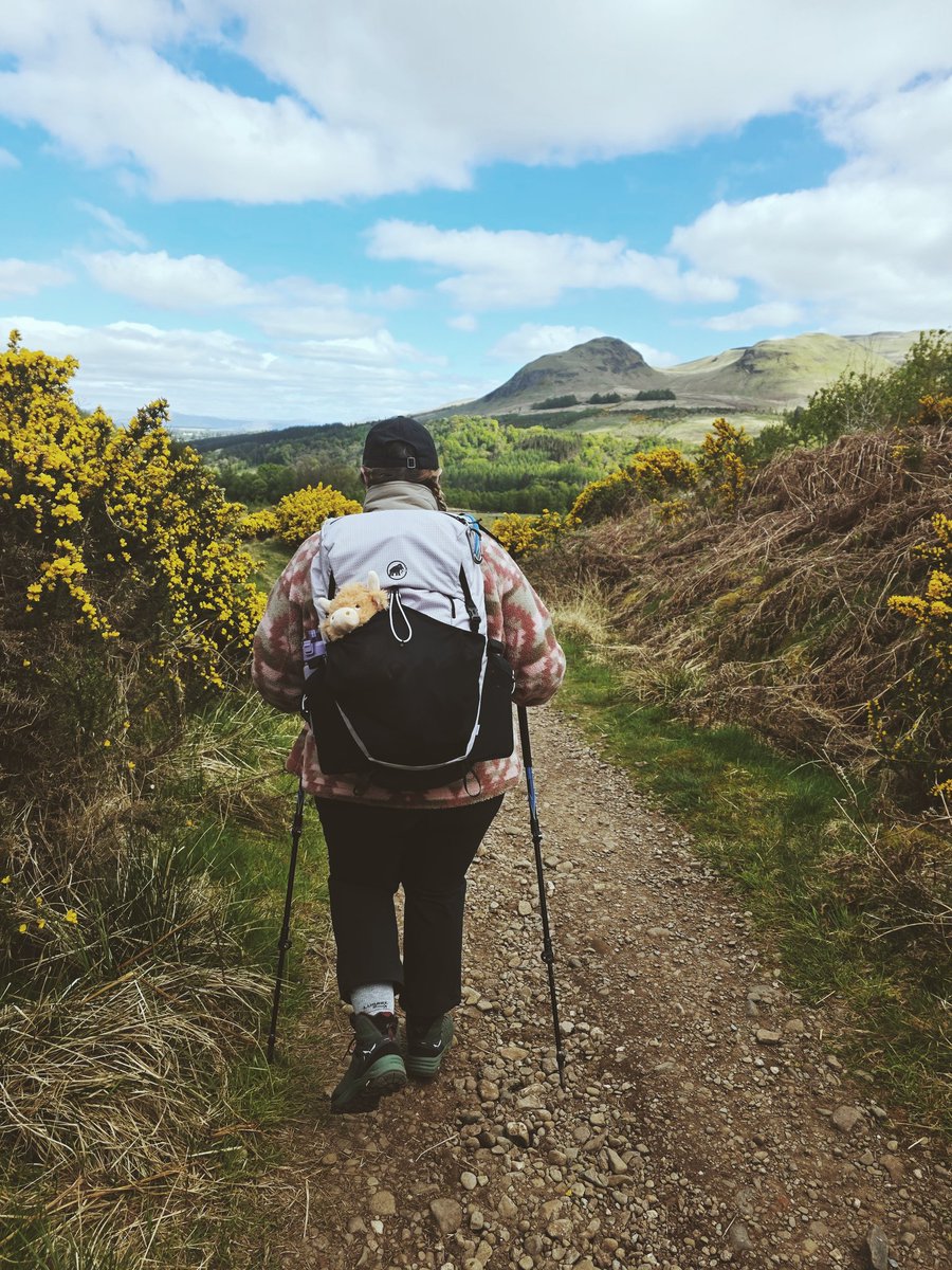 about_cherryXx's tweet photo. What do you mean I hiked 130 km through the Scottish Highlands?! Never been so proud of myself.💪🏼 https://t.co/xY0l5WmBcN