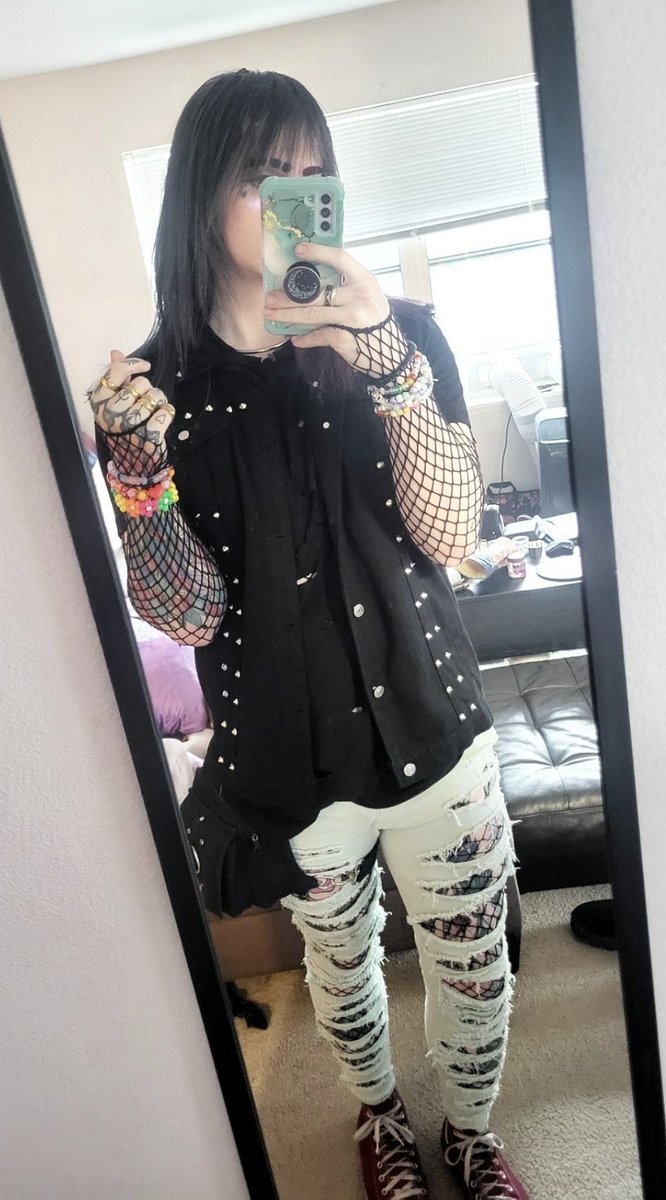 ☆RotBunny☆ (fae/it)🩵💜🖤 tweet media