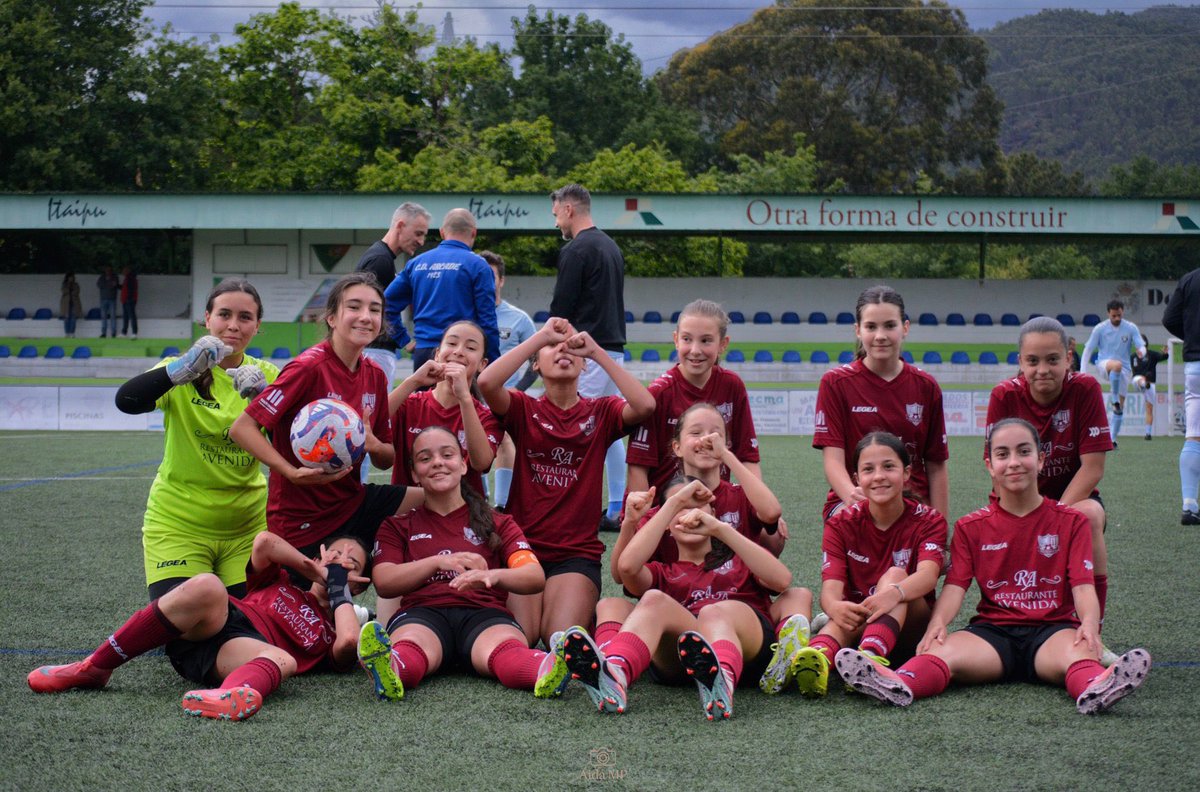 arcadiaef's tweet photo. 👏🏼👏🏼 As rapazas do Arcadia EF Infantil lideran a competición , e se gañan esta última xornada fronte o UC Cee serán as campioas !!

Ánimo rapazas ! https://t.co/1IRsuqjBrw