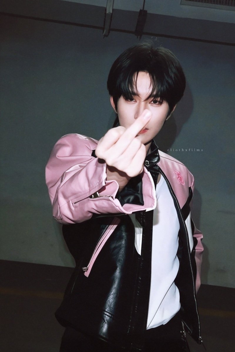 eliothxfilms's tweet photo. Too HOT to handle 🔥🔥🔥

#EliotHuang #HuangXing #黄星 https://t.co/9U1UpES1qF