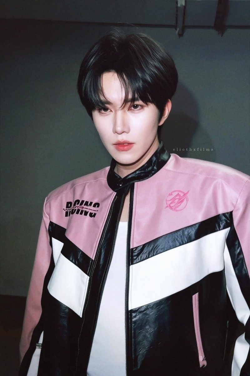 eliothxfilms's tweet photo. Too HOT to handle 🔥🔥🔥

#EliotHuang #HuangXing #黄星 https://t.co/9U1UpES1qF