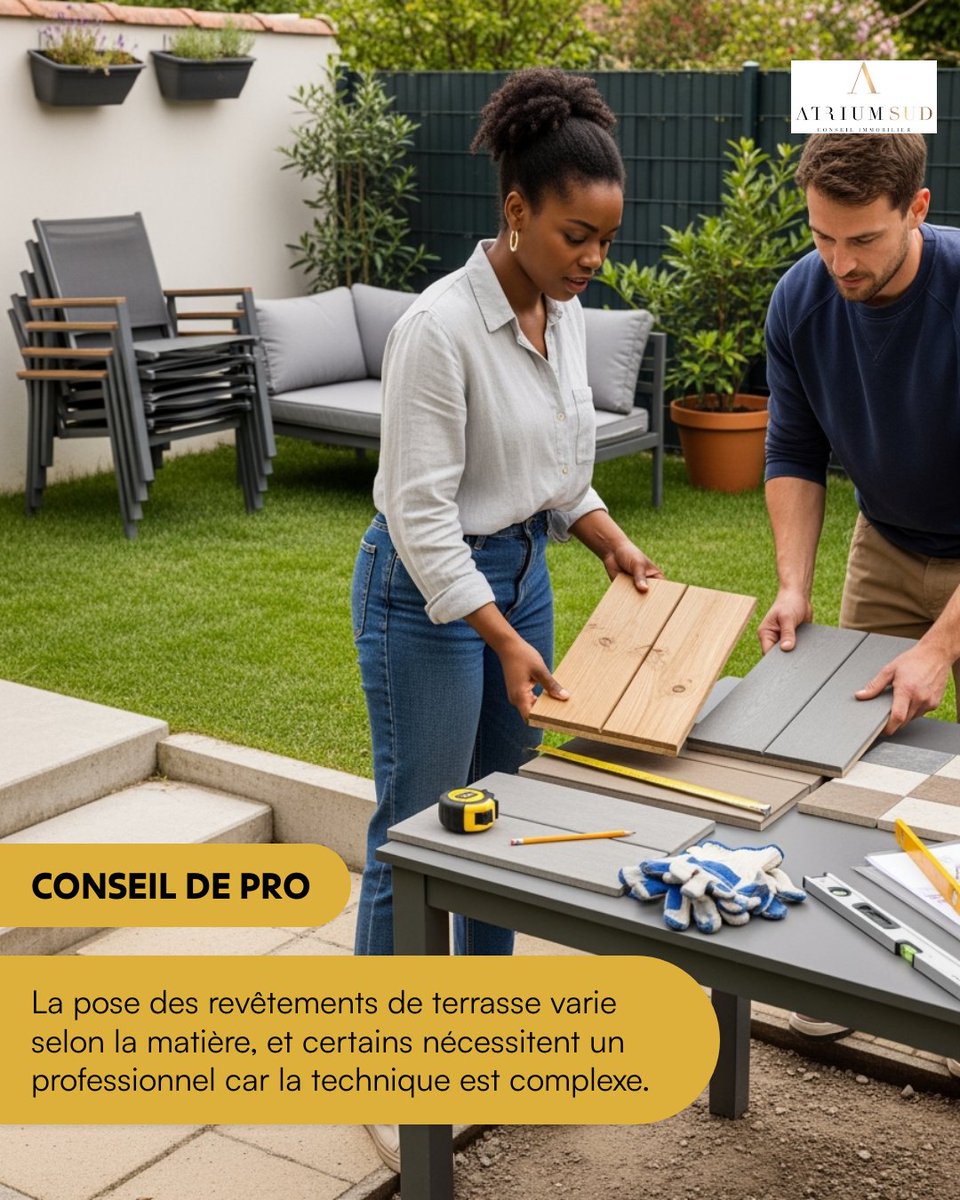 atriumsud's tweet photo. Le détail qui change tout : un revêtement ne se pose pas “dans la foulée” d’une dalle. ⏳ La qualité d’une terrasse se joue d’abord sur le support et le bon timing : après la dalle, attendez deux semaines à un mois avant de poser. 🧱 Si la bétonisation ou la pose vous (1/2) https://t.co/eP8HRMVzJc