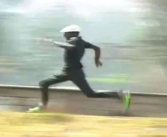 Ukiambia bigwig akugusie tweets 😂😂