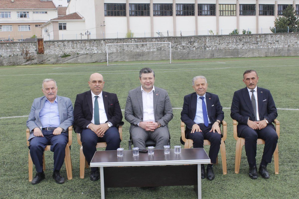 inebolukymk's tweet photo. 🇹🇷 Kaymakamlık Kupası Futbol Turnuvası’nda B Grubu Heyecanı Devam Ediyor! ⚽🔥

İnebolu Kaymakamlığı tarafından düzenlenen Kaymakamlık Kupası Futbol Turnuvası, büyük bir coşku ve heyecanla sürüyor. https://t.co/lAvoodynyO