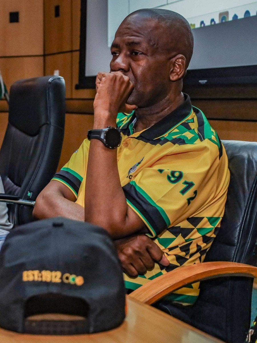 Revolutionary Gansta💚 tweet media