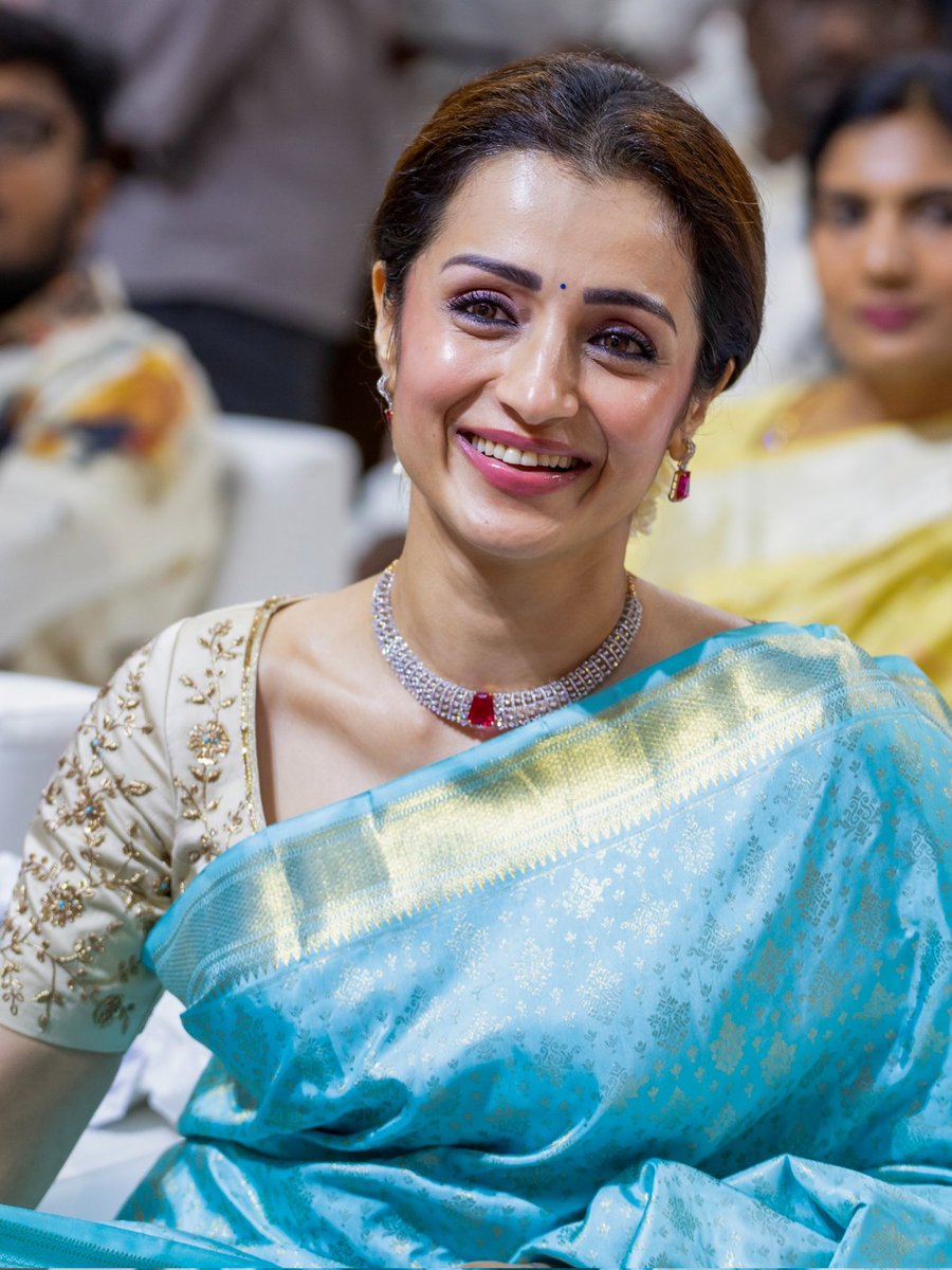 Trisha 🧚♀️ tweet media