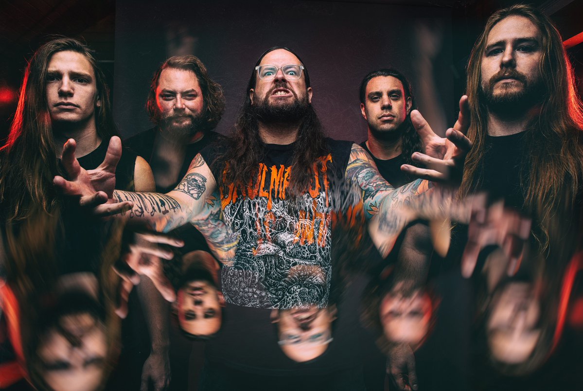 revolvermag tweet media