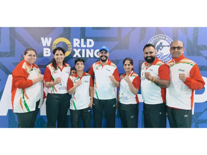 AIRNewsHindi's tweet photo. 🥊#AsianBoxing U15 & U17 C'ships 2026: सेमीफाइनल में भारतीय मुक्केबाजों का दबदबा कायम है। लडकियों के अंडर-17 वर्ग में आज 8 मुक्केबाजों फाइनल में पहुंचे।
हालांकि, 4 भारतीय मुक्केबाजों को सेमीफाइनल में हार के बाद कांस्य पदक से संतोष करना पड़ा।
📍ताशकंद, उज़्बेकिस्तान https://t.co/eUnaKCmfxg