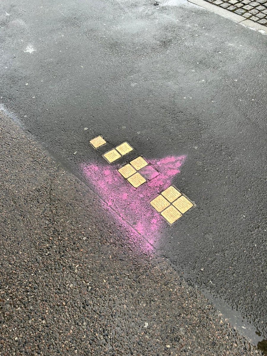 Hamas triangle tagged over Jewish Holocaust memory stumbling stones, (Stolperstein) in Oslo, Norway. 

This has gone too far. 

Now, even Jews murdered during the Holocaust are being dragged into the hatred of the Palestine movement. Today I was sent this photo from Brugata,