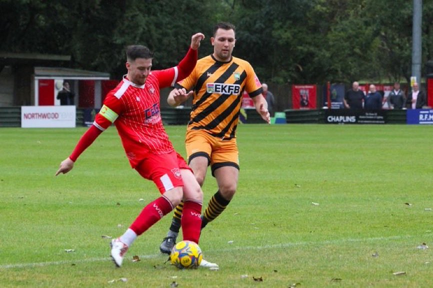 Name: Harry Gallagher 
Age: 28 
Location: Hertfordshire 
Position: CB | CDM 
Previous clubs: Broadfields, Northwood, Welwyn Garden City, Uxbridge and Harrow Borough

Level looking for: Step 4