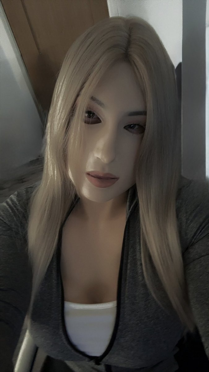 Zoey tweet media
