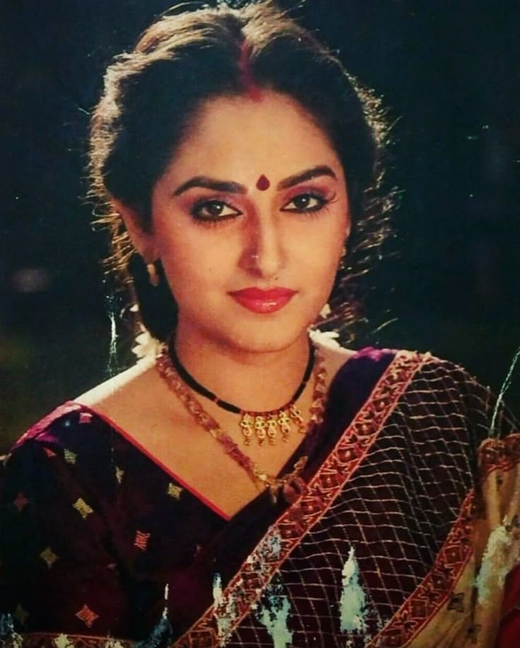 HA120597's tweet photo. She is very beautiful ❤️❤️❤️👑. in Sagara Sagamam #movie  truly magnificent 🧡💓 https://t.co/PPYP6owR5q