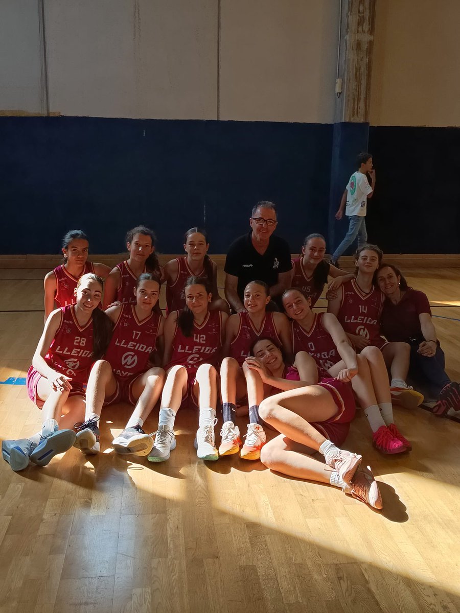 flleidabase's tweet photo. La Festa Major de Lleida no atura els partits dels nostres equips de la base 😄🏀

Cap de setmana rodó ‼️

#ForçaLleida #NayoxLleida #Lleida #EsportsLleida #EsportBase 

⬇️ https://t.co/W8soqj0S55