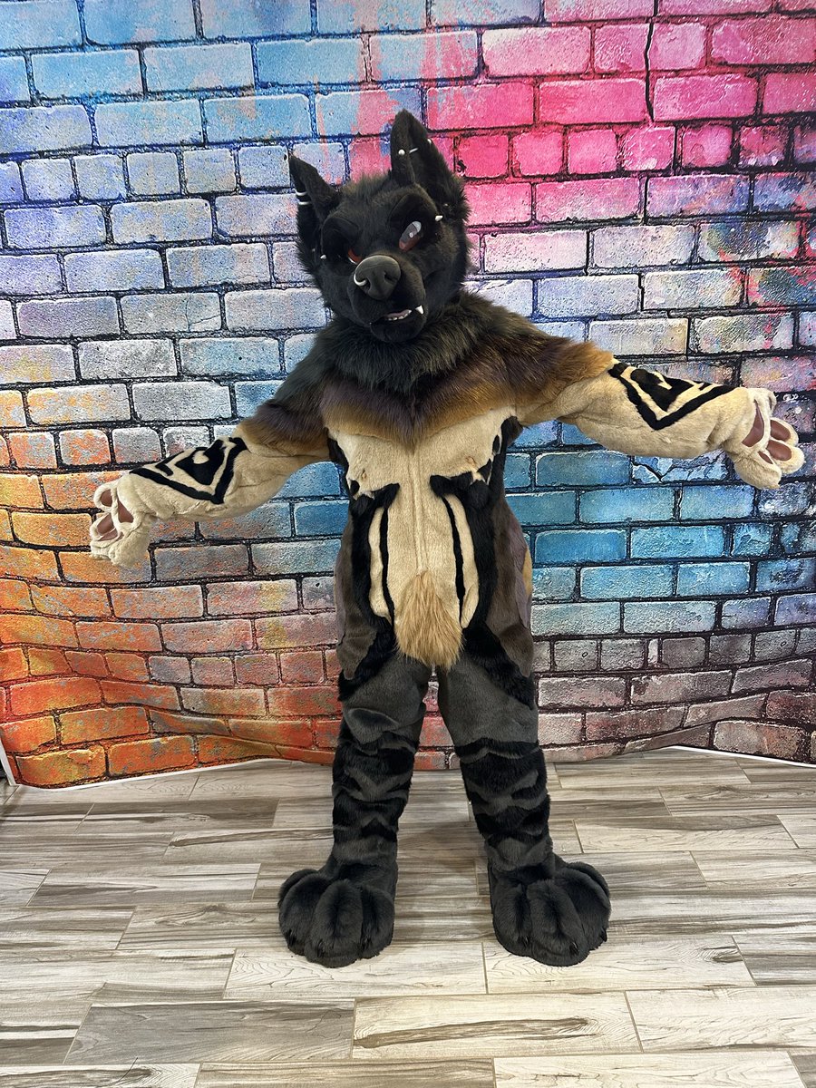 @madefuryou.com tweet media