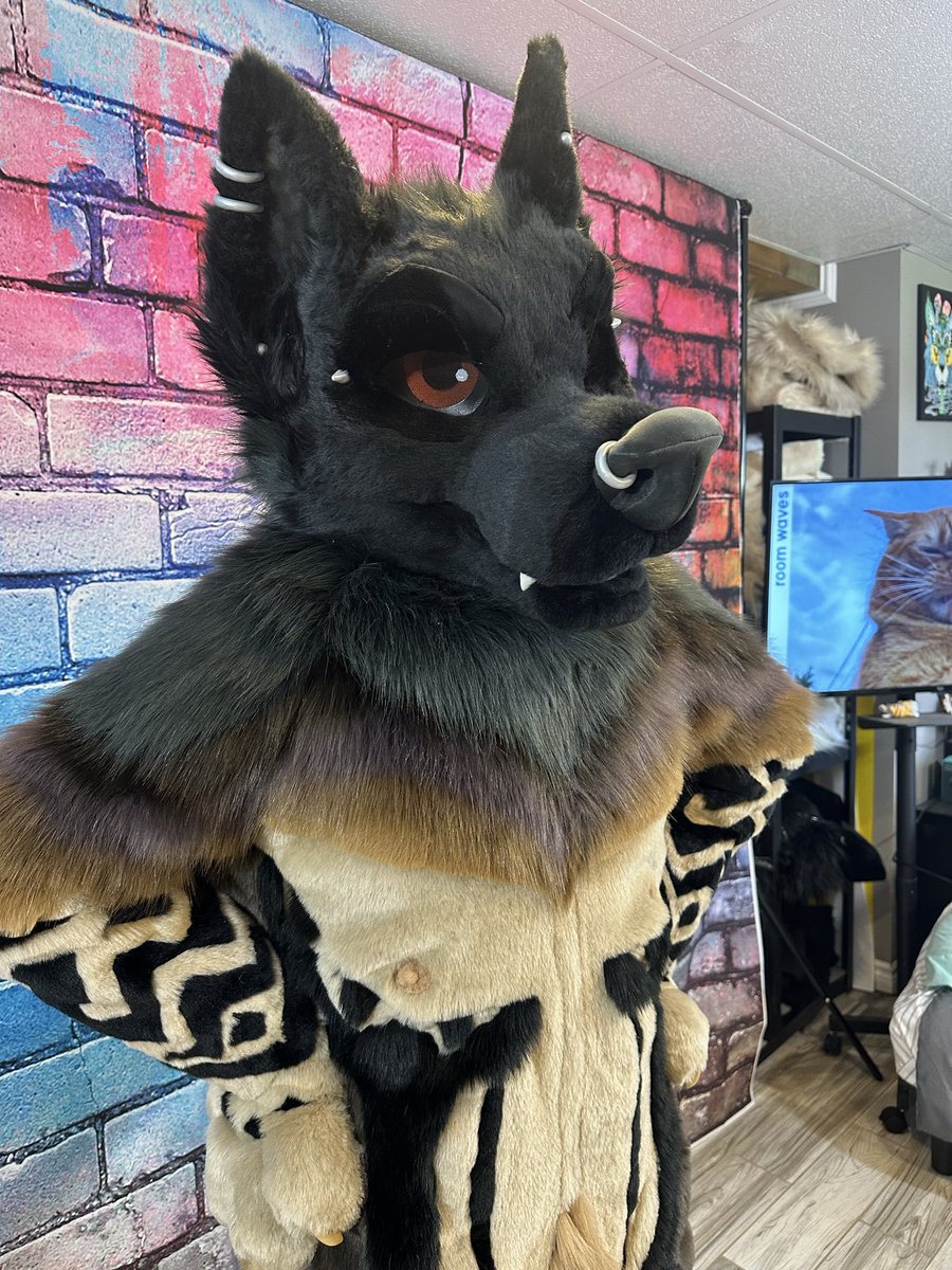 @madefuryou.com tweet media