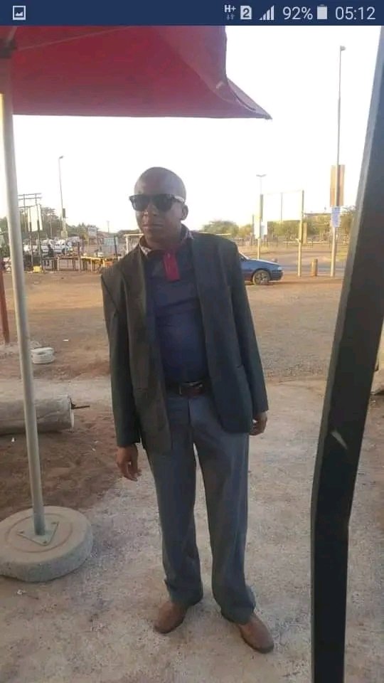 marcus_morake's tweet photo. @ShamzLove89 @Julius_S_Malema National shut down for eng? https://t.co/B9rjMsmMx4