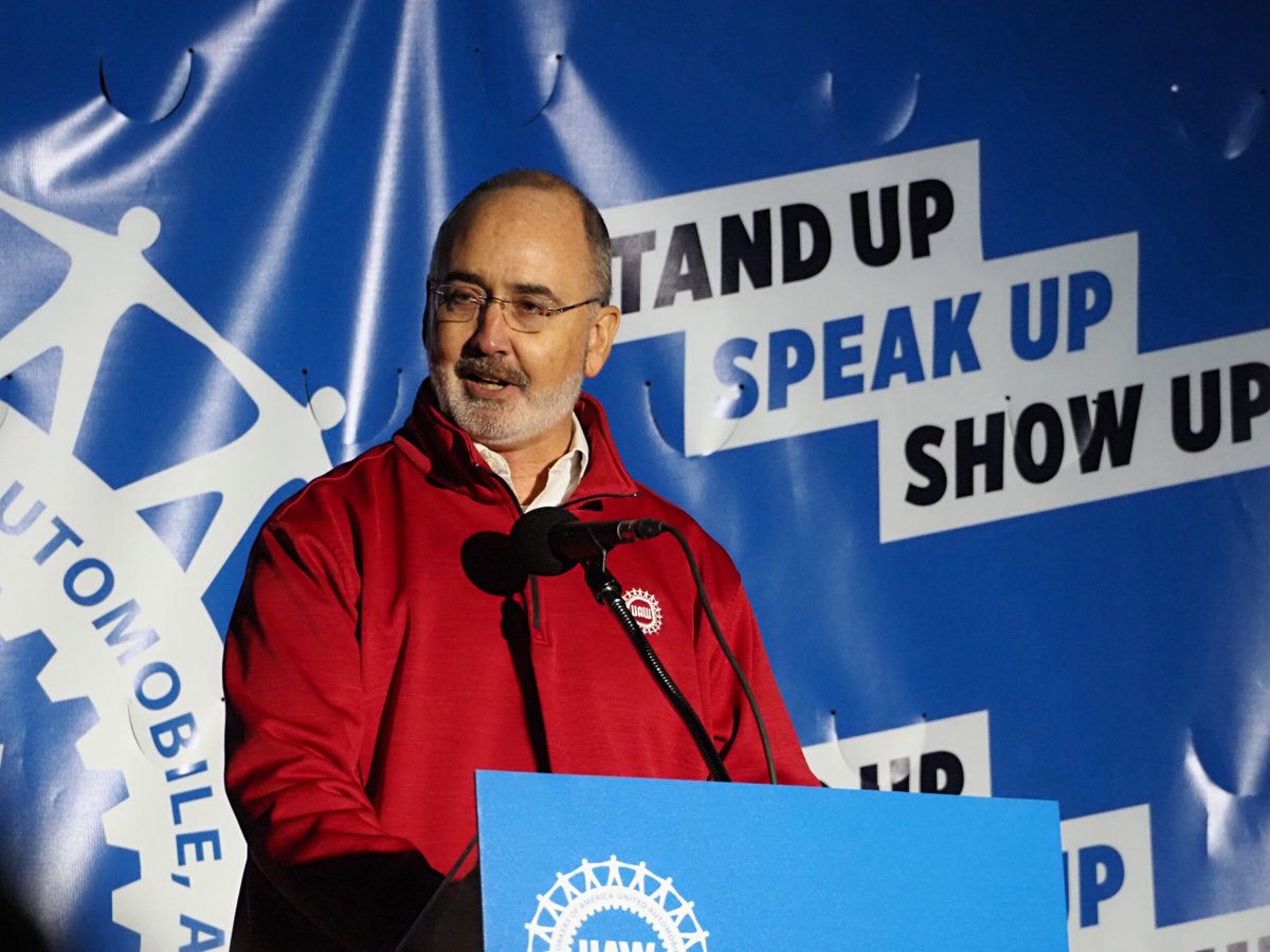 UAW tweet media
