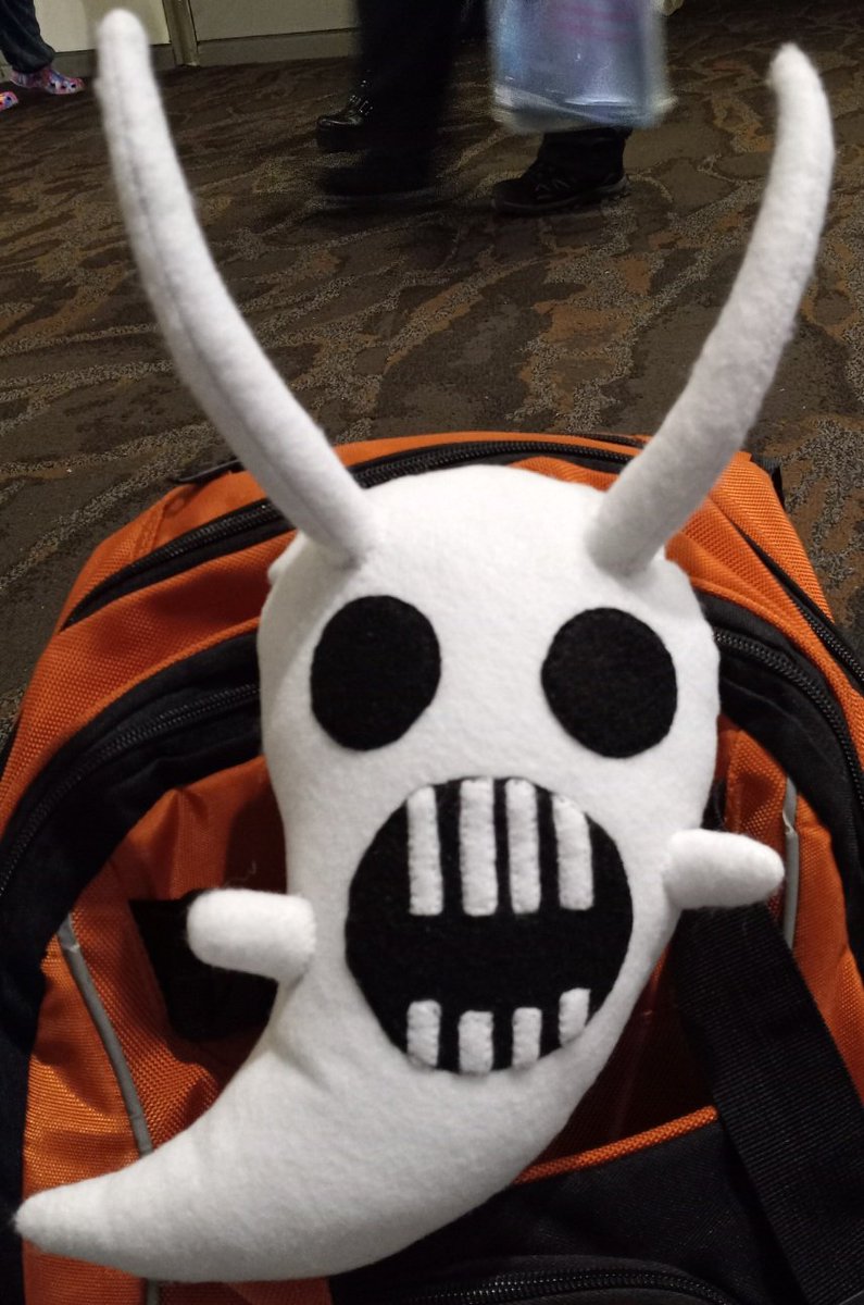 BlackFire64's tweet photo. Since the convention is coming up and at this point I'm convinced the auction alley will never come back, would anyone be interested in my OFF spectre plushies that I've made? They're not super great, but they're all hand sewn.
#offgame #off_game https://t.co/okLDOwOU16