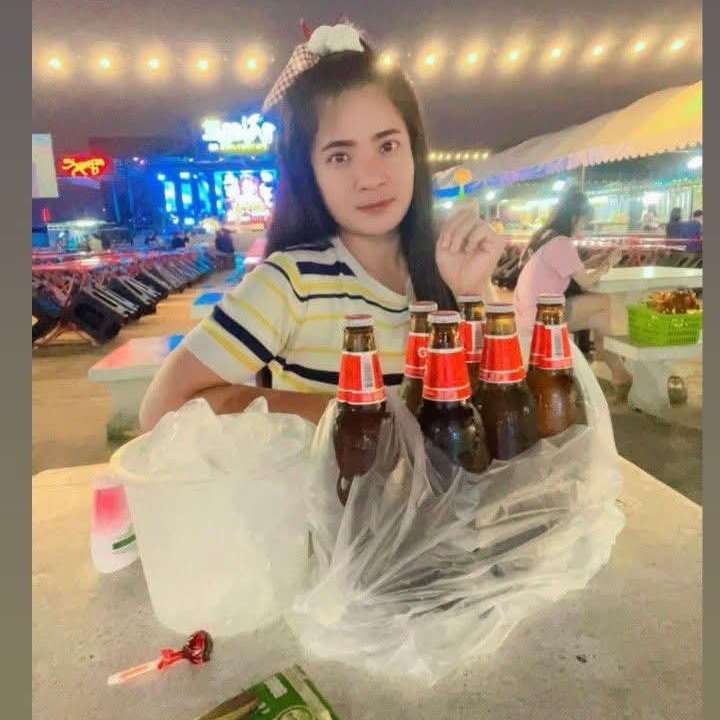 P L O Y พลอยลี่💙🫶 tweet media