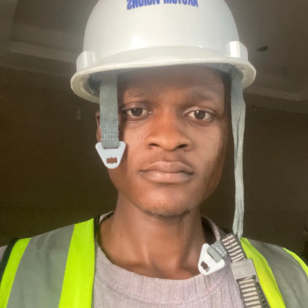 AdeyemoRaheem's tweet photo. Hello 👋,My name is OLA, an interior designer based in Lagos. I’ve been on this app for a while but never really understood how to grow here. Now I’m showing up consistently, sharing what I do, building something real, and connecting with amazing people. Pls kindly engage 👊🫂. https://t.co/t6XWB9Xm5o