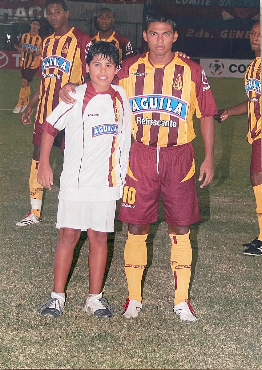 johncharria10's tweet photo. Copa libertadores de america 🙏🏽⚽️💪🏽 https://t.co/aUPY1xfNar