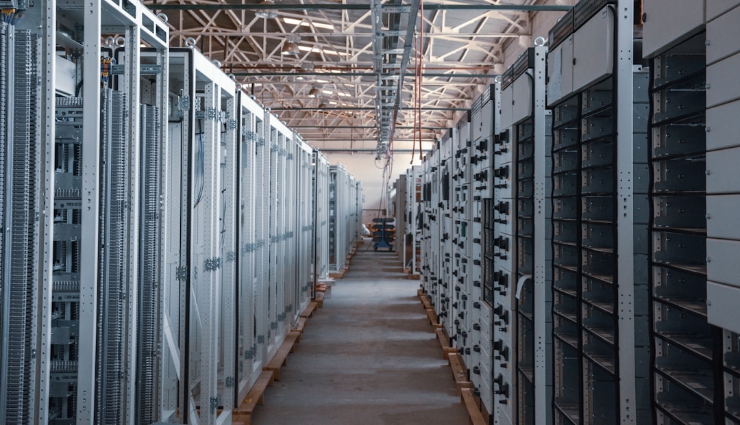 AcmeCone's tweet photo. Nonresidential construction added 19,000 jobs in April as data center and power projects continued driving demand despite broader economic uncertainty

https://t.co/JeW3hKYzwU
#Roofing #construction #datacenter https://t.co/dyHznxgeix