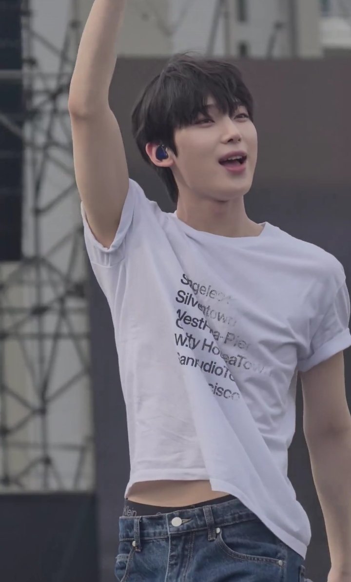 sunoo's body proportions are not joke fr