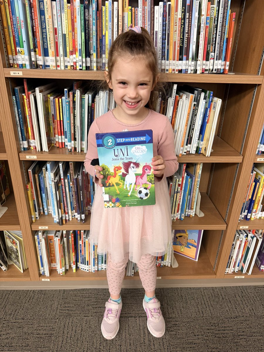 Parr Elementary Library tweet media