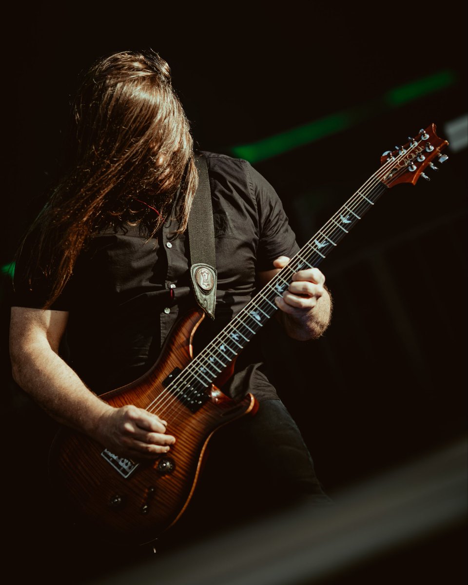 Staind tweet media