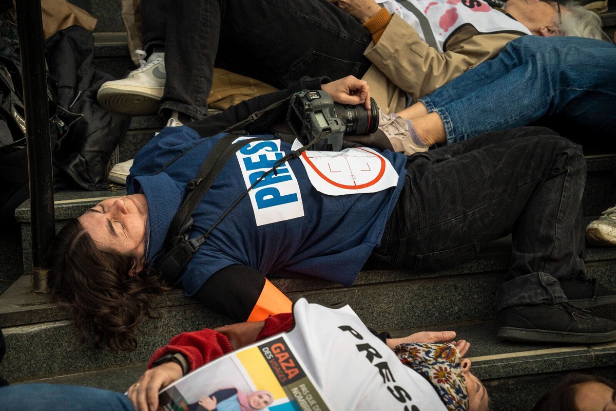 humanite_fr's tweet photo. « Nous assistons à une tuerie sans précédent dans l’histoire de la presse », alerte la présidente de la Fédération internationale des journalistes 

➡️ https://t.co/QjDjUD2sGv https://t.co/uI0w1jsACV