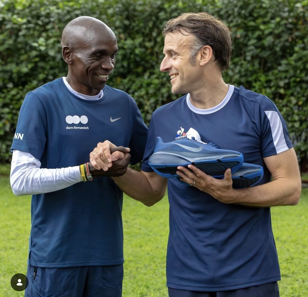 CarolRadull's tweet photo. The GOAT 🐐 

Eliud Kipchoge with French President Emmanuel Macron. https://t.co/3SyeZAMyvV