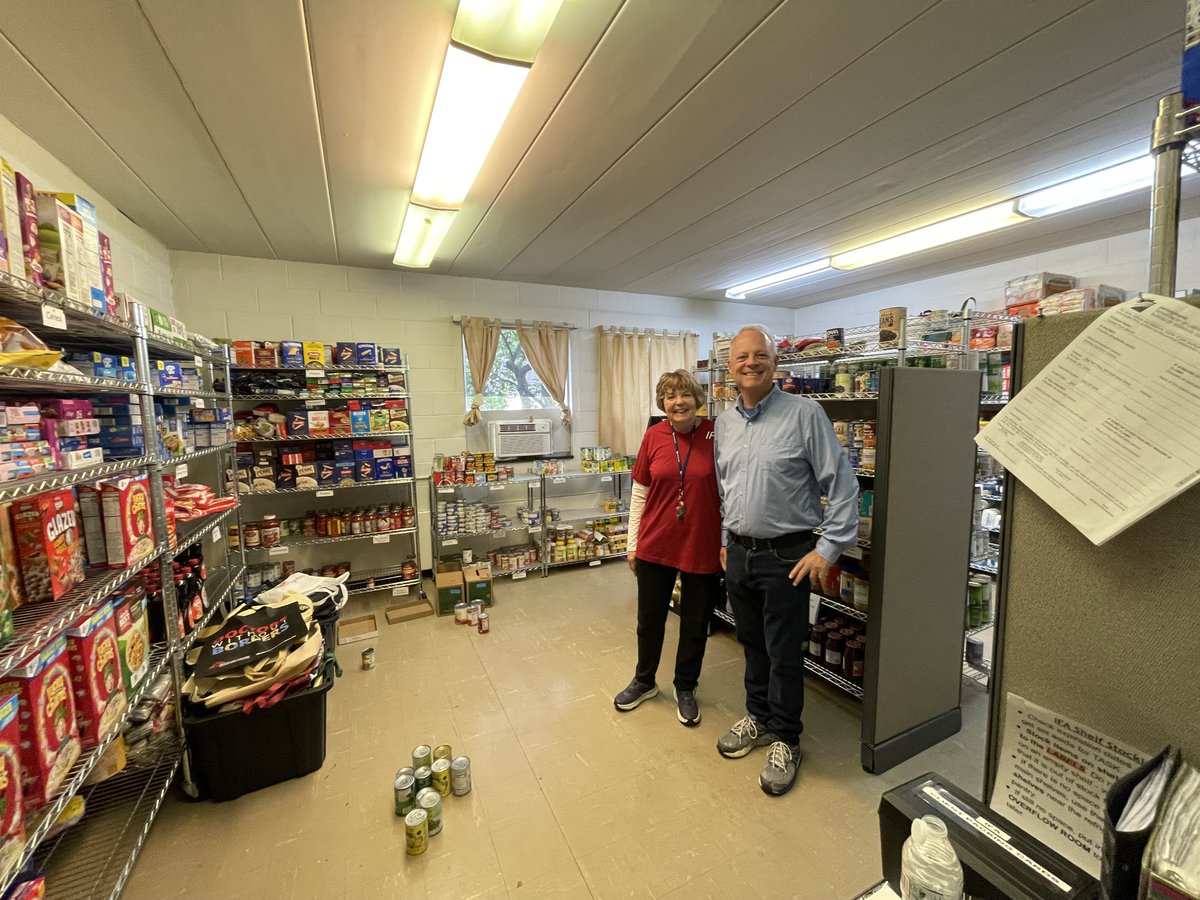 RepPerryWarren's tweet photo. The National Association of Letter Carriers Stamp Out Hunger Food Drive sorting and distribution project at Morrisville United Methodist Church and the impressively stocked food pantry at Interfaith Food Alliance feed people and help reduce food insecurity in our communities. https://t.co/yCTkKTR6Ll