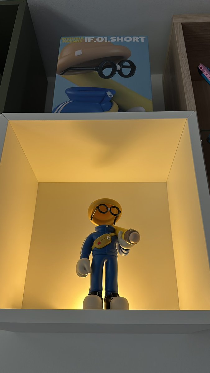 pompom0450's tweet photo. @coinbilly @nguyenhut_art My invisible friend want a friend... https://t.co/vZhcmJJSR1