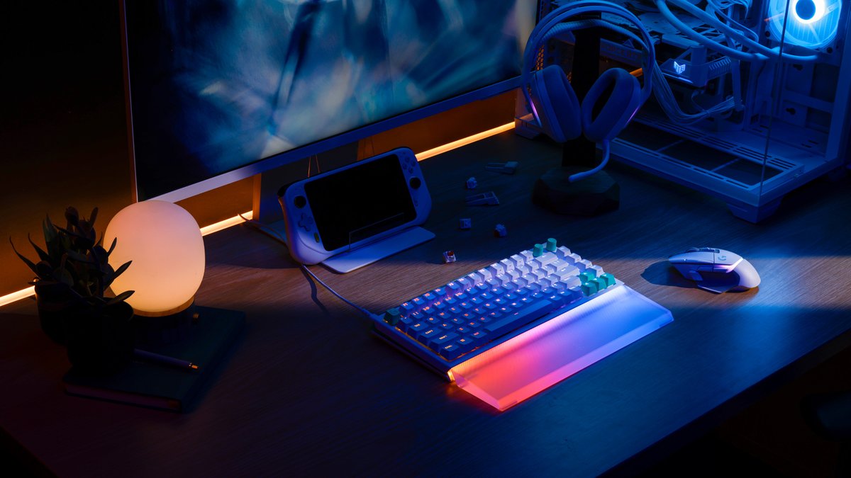 Logitech G tweet media