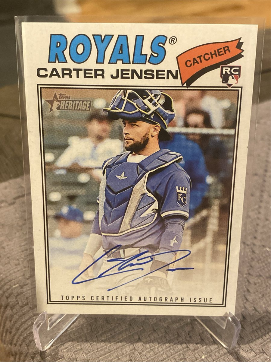 #BaseballCards tweet media