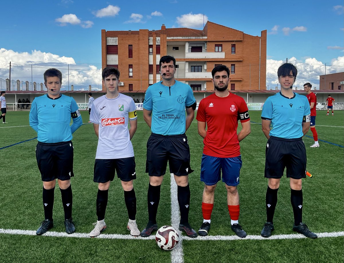 moralejacp's tweet photo. ‼️RESULTADO PARTIDO‼️
.
#JuvenilesCP🏴‍☠️
.
CP.MoralejaCahersa
     2-1
UC.LaEstrella 
⚽️⚽️- Jesús 
.
Victoria de los nuestros en el partido de ida por la permanencia, vamoosss chavales, VamoossCP!🏳️🏴
.
#SiempreCP🤍🖤 https://t.co/JlXETwNvVK