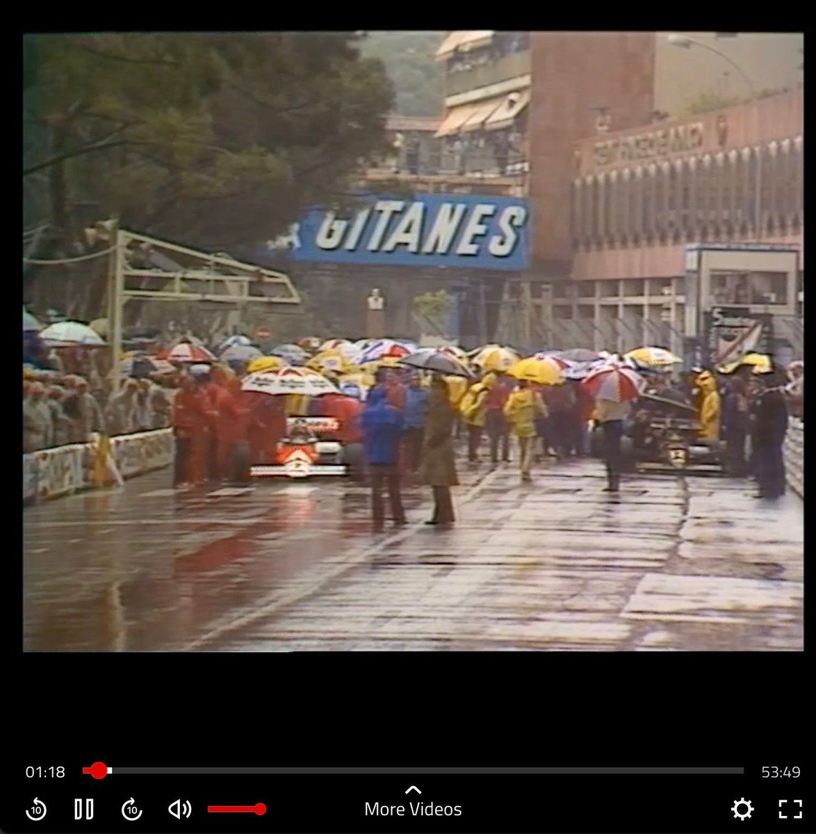 el tweet media