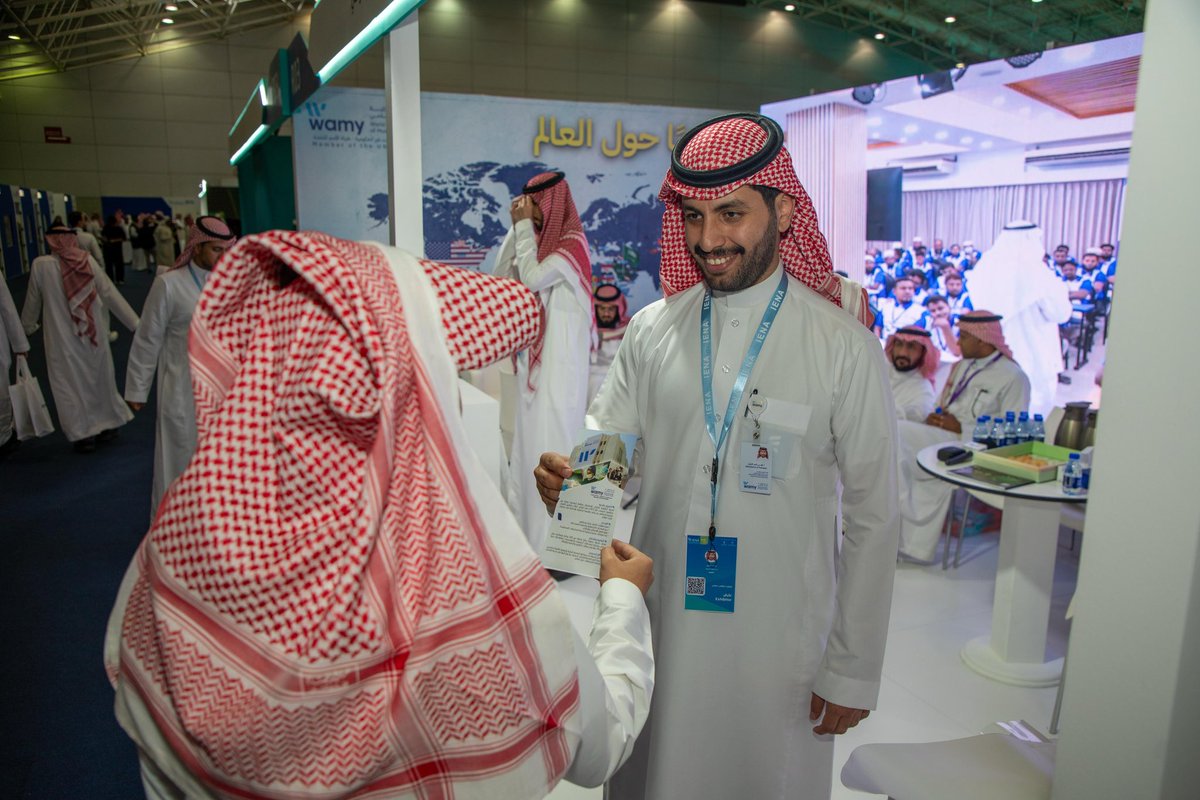 wamy's tweet photo. جانبٌ من زوّار جناح #الندوة_العالمية في #المعرض_الدولي_للقطاع_غير_الربحي، حيث يواصل الجناح التعريف بمبادرات الندوة وبرامجها التنموية والإنسانية، واستعراض جهودها في خدمة المجتمعات وتمكين الشباب وتعزيز أثر العمل الإنساني والتنموي في مختلف أنحاء العالم. https://t.co/8KkMKWIpxi