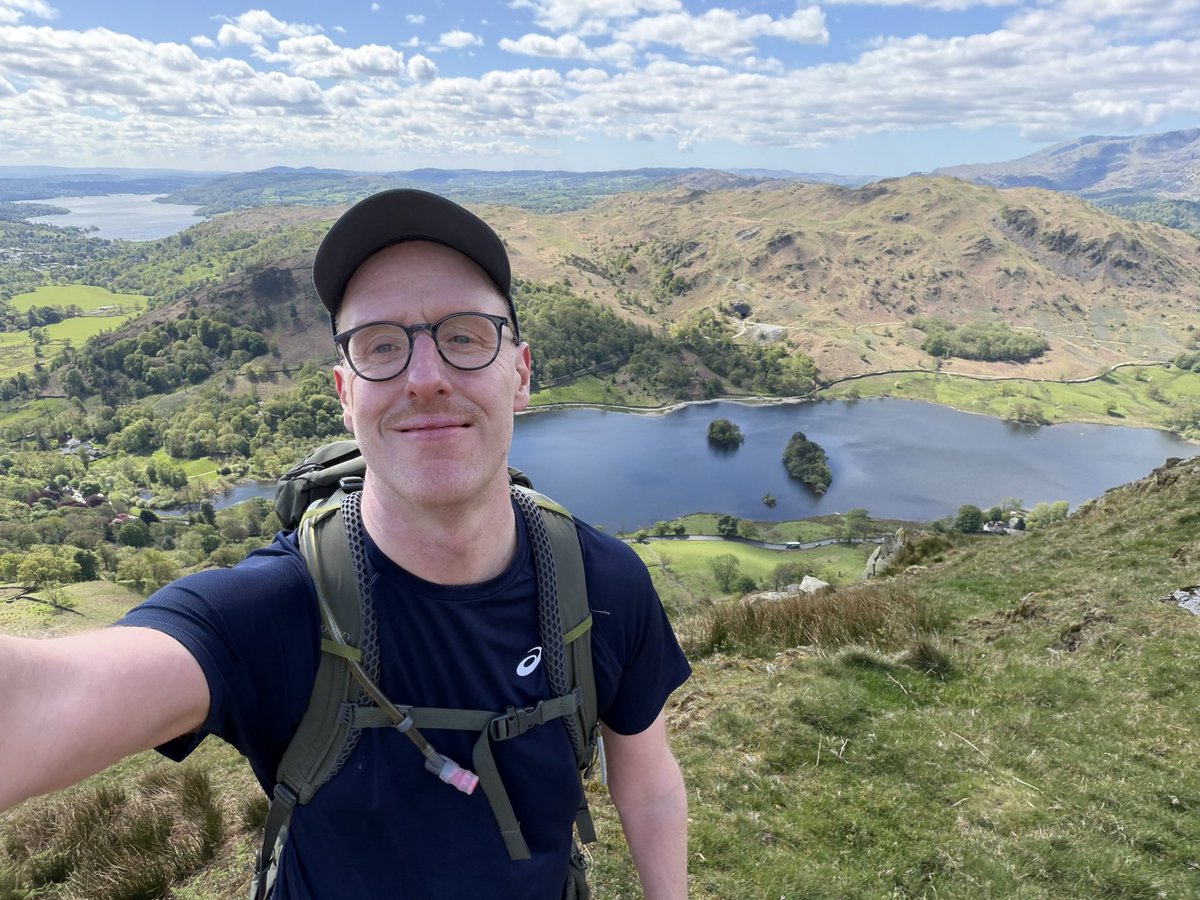 johnwilliams77's tweet photo. Amazing day doing the Fairfield Round with @OutdoorLads - 19km, eight Wainwrights, fantastic weather and great company. 

Big thanks to Anthony Dean and Ian Fletcher for leading. 👏🥾 #GetOutside #GetOutMore https://t.co/PIHtDkkyow