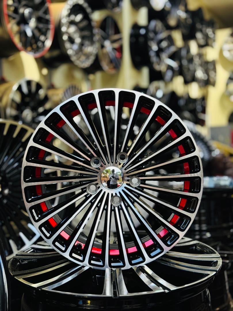RRoyjames's tweet photo. Brand new stock alert 🚨 come grab yourself sport rims &amp; tyres at affordable prices just call us today on 0705922514/0761855995 for deliveries https://t.co/jHC7uok3cP