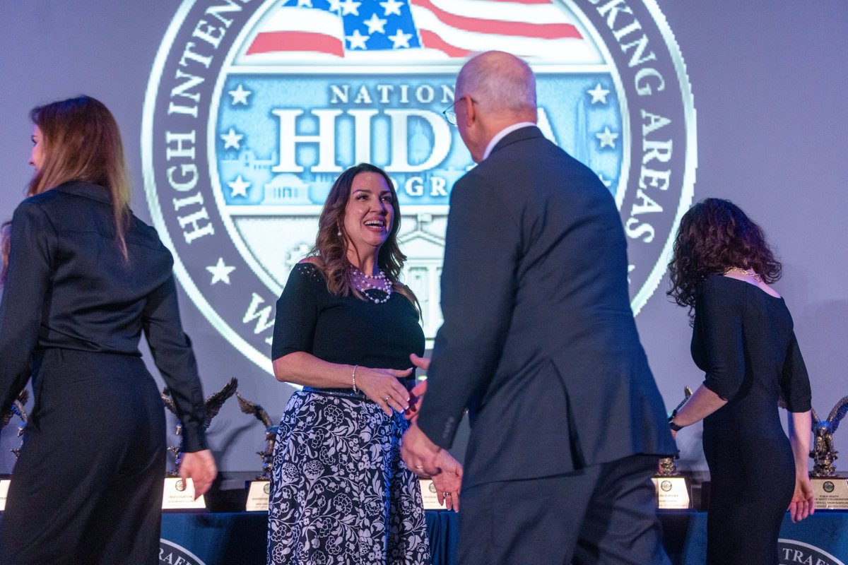 ONDCP's tweet photo. This Police Week, Director @SaraCarterDC is proud to stand alongside the brave men and women who serve and protect every single day. Thank you for your courage and commitment! #policeweek #hidta https://t.co/EDfb6BWB43